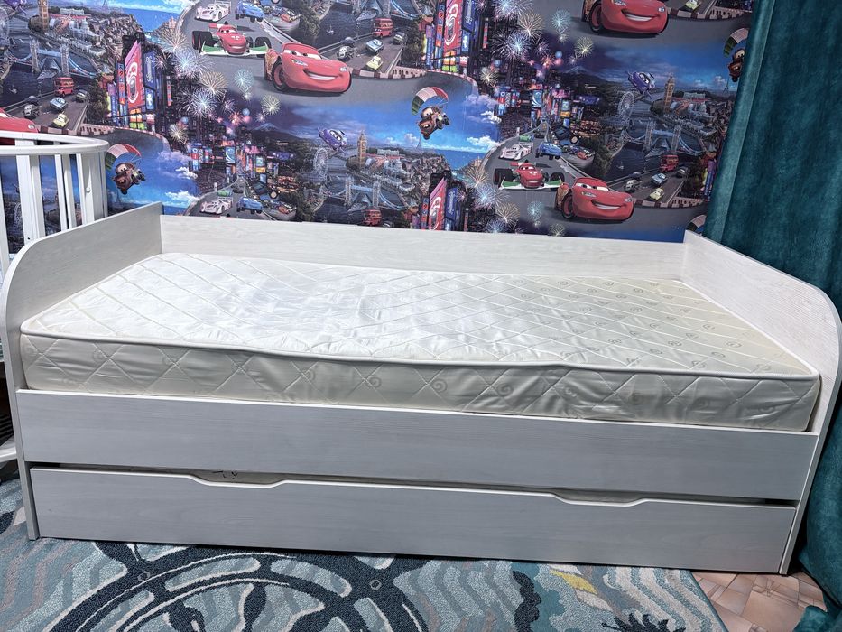 Продам манеж и кровать