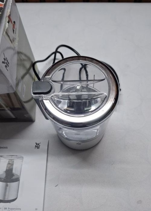 Многофункционален чопър WMF Kuchenminis, покритие от кромарган,0.3л