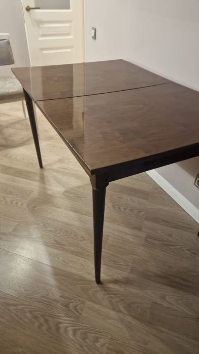 Стол деревянный, раскладной.