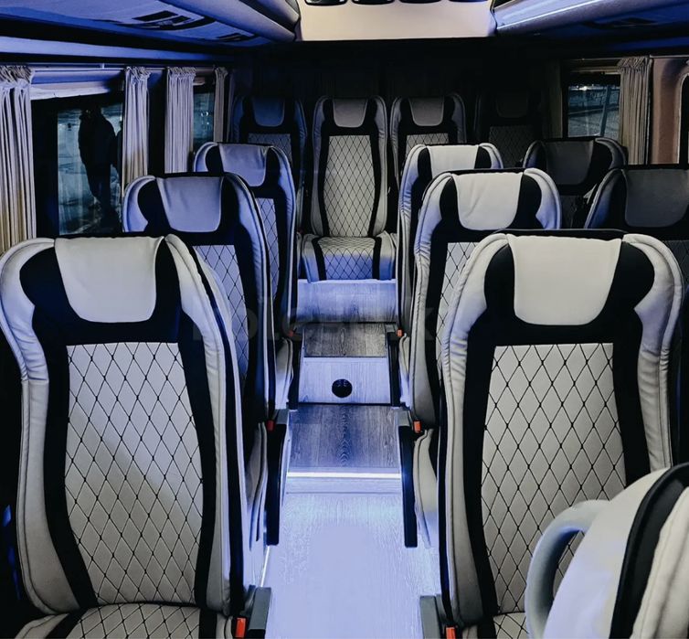 Мерседес Спринтер вип салон 17 мест