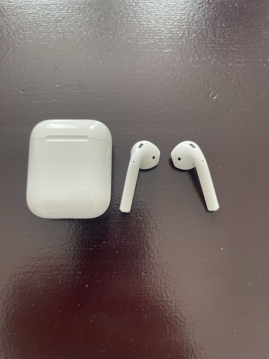Airpods 2 поколения
