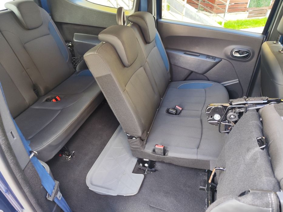 Dacia Lodgy 7 locuri benzina 2015