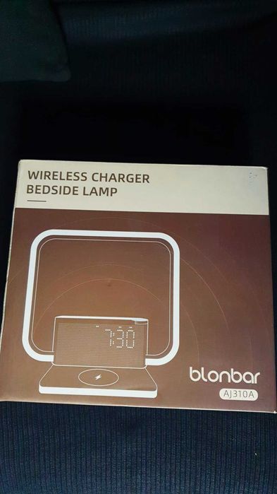 Lampa moderna cu incarcare wieless smart si ceas
