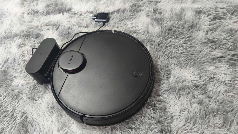 Vând aspirator Xiaomi Vacum