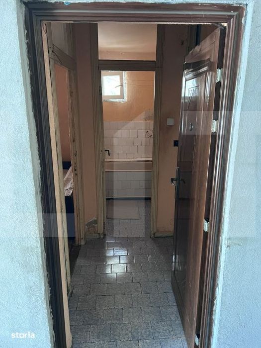Garsoniera de 24 mp, parter – Slatina Olt