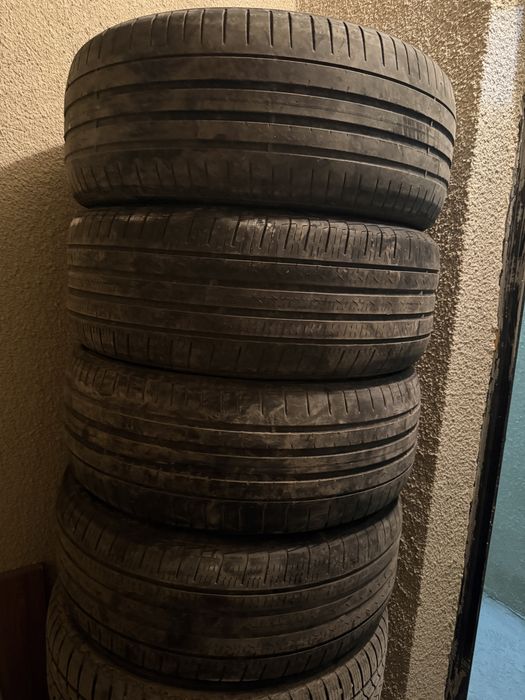 Продам резину Perelli 225/40/19