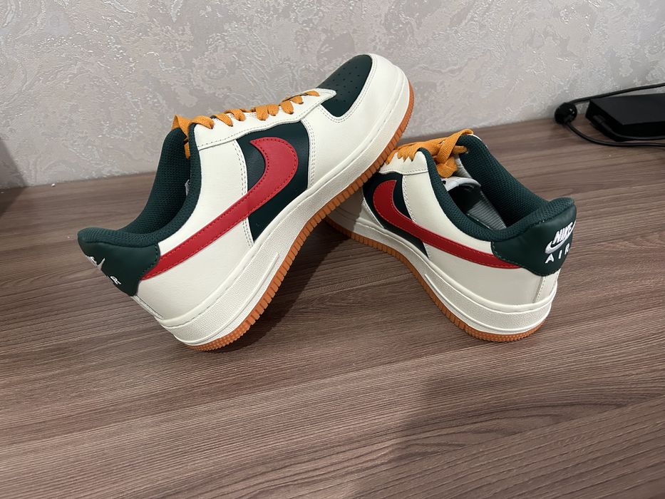 Кроссовки Nike Air Force
