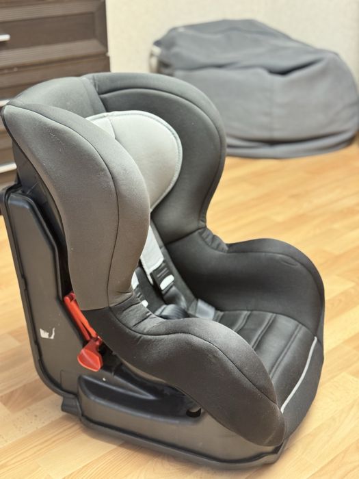 Продам автокресло Mothercare