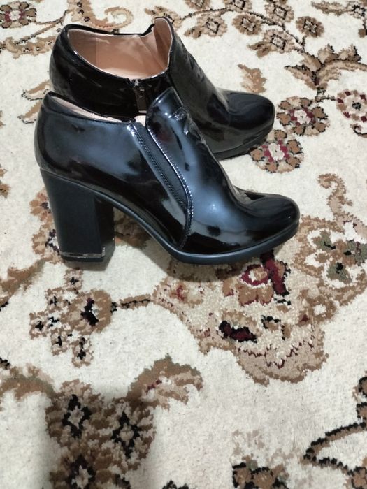 Продам ботильоны