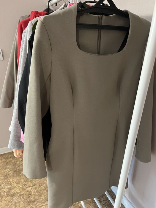 Платье продаю писать на ватсап