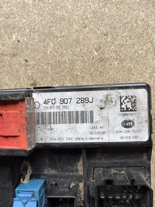 Бушонно табло за ауди а6 ц6 4ф