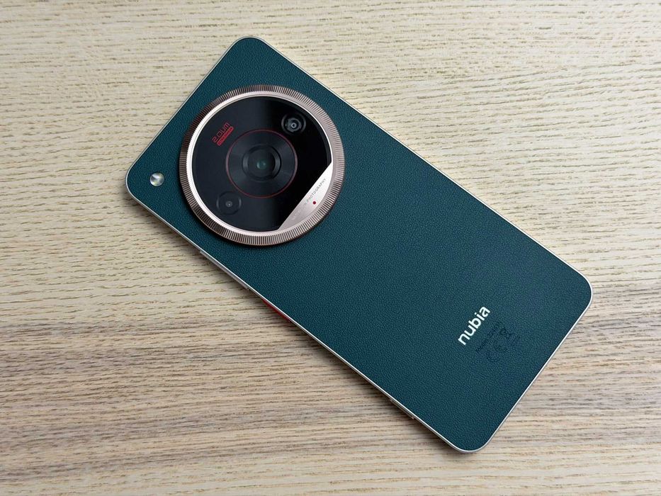 Smartphone ZTE Nubia Focus 2 Ultra 5G 512 GB NOU 0 cicluri + accesorii foto