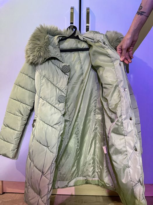 Продам куртку детскую