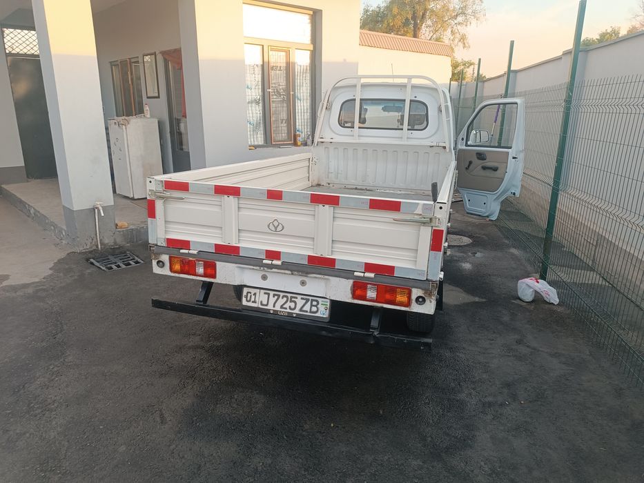 Донфинг 2013 газ бинзин