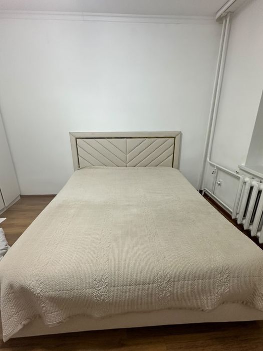 Продам  двуспальную кровать
