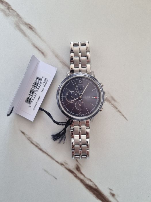 Ceas Tommy Hilfiger Femei Argintiu Inox (Nou în Cutie)