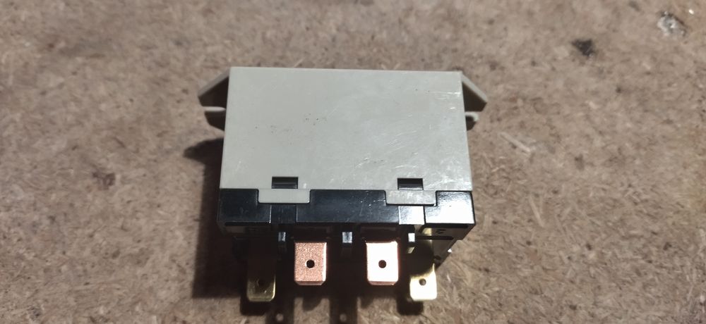 Продам реле, новое