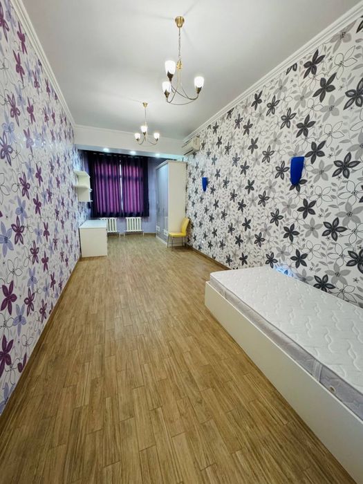 Продается 4х комнатная квартира на Чехова Бон