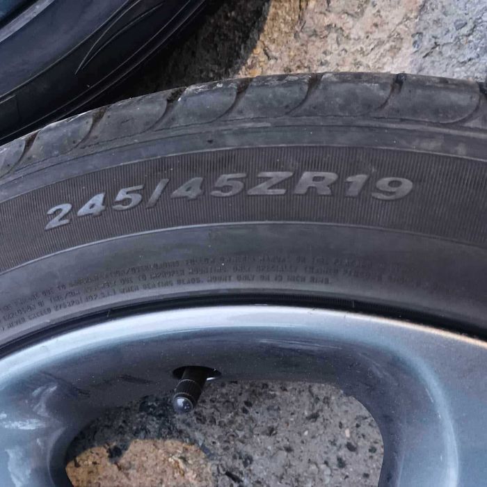 Хонда 19цола   OEM  джанти с летни гуми
