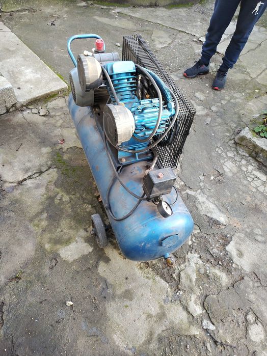 Компресор професионален