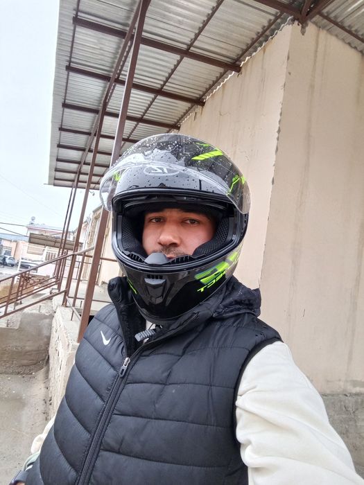 Каска для мопеда и скутера