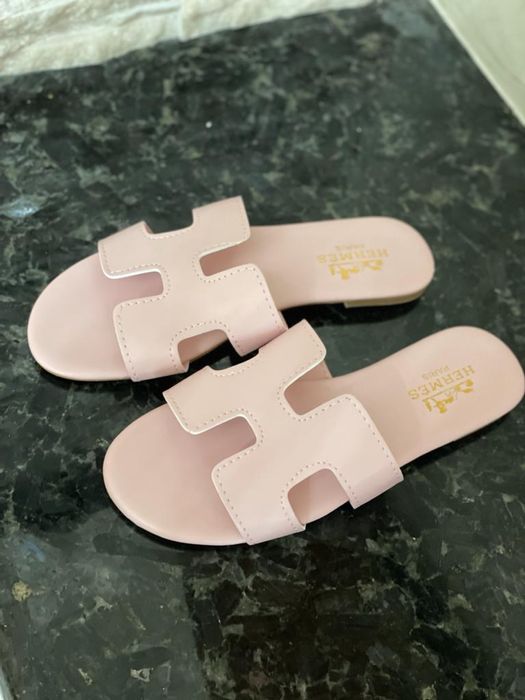 Slapi dama diferite modele