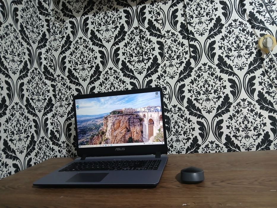 Asus для учёбы современный