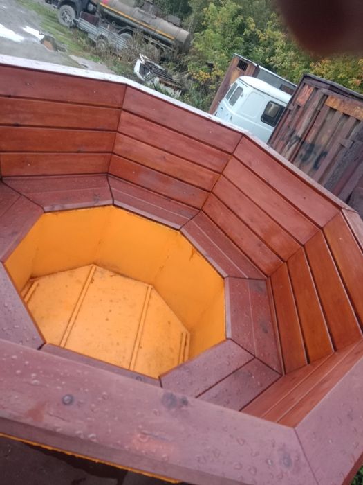 Чан банный с лесницей