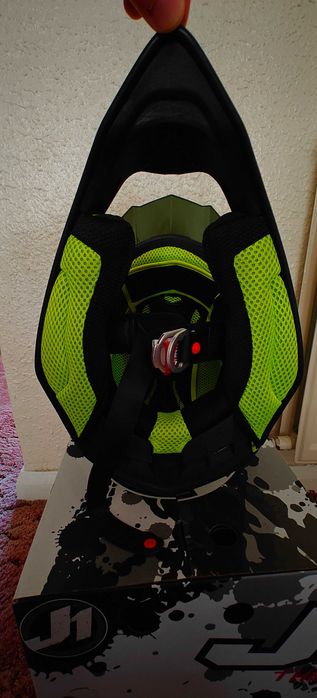 *НОВА*Мотокрос каска  JUST 1 L размер.