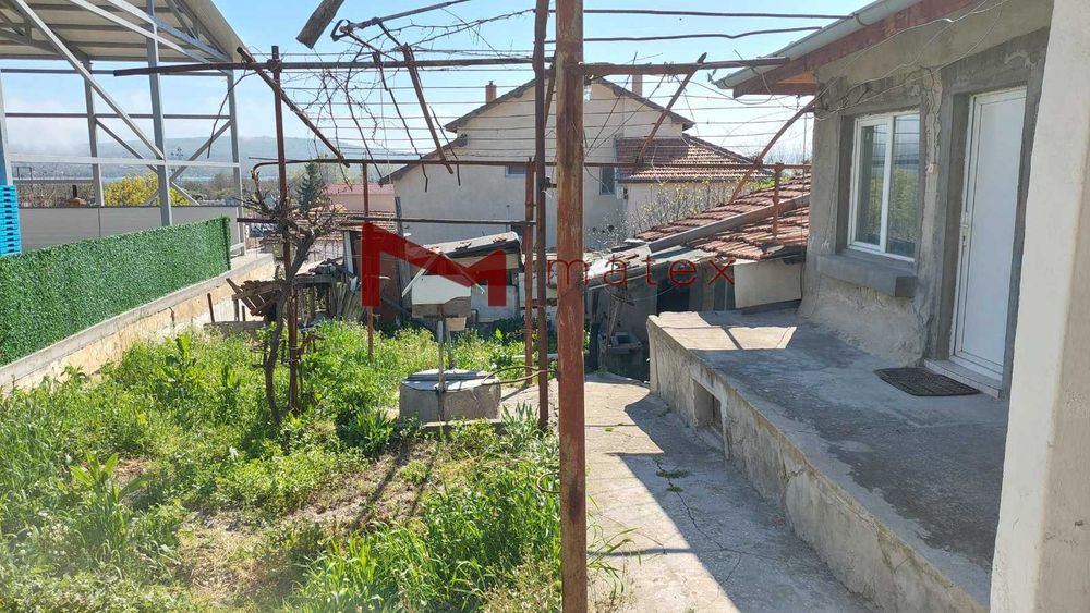 Продава се Къща в Варна, Христо Ботев - 90 кв.м за 1112 €/кв.м - Снимка #1