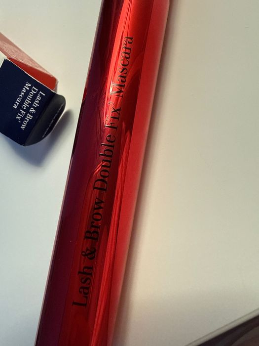 водоустойчива спирала Clarins