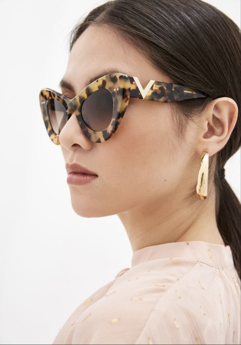 Очки солнцезащитные “Valentino”