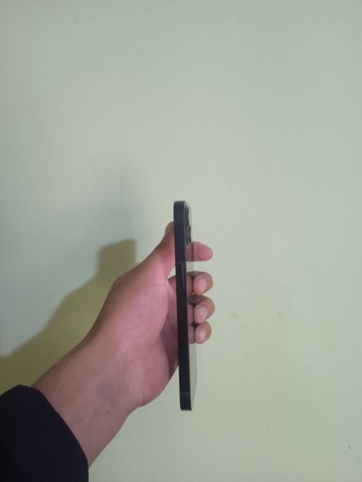 iphone 13 Sotiladi 320 $