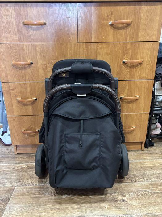 Прогулочная коляска.