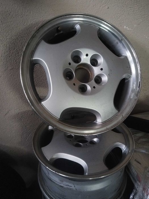 Продавам джанти подходящи за Мерцедес W124