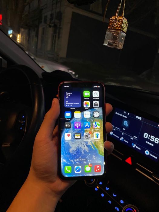 Продам Iphone Xr 64gb