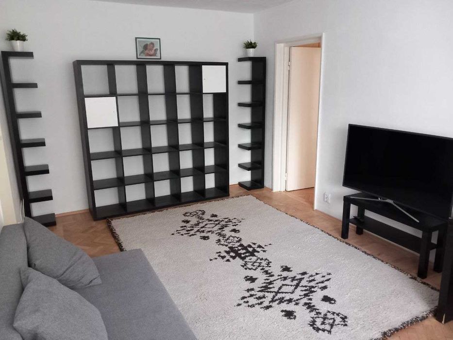 Apartament 3 camere, luminos, Dristor-metrou (1 minut)