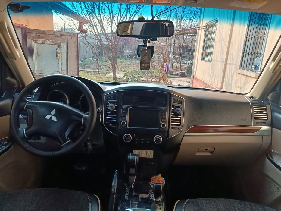 Продам Mitsubishi Pajero