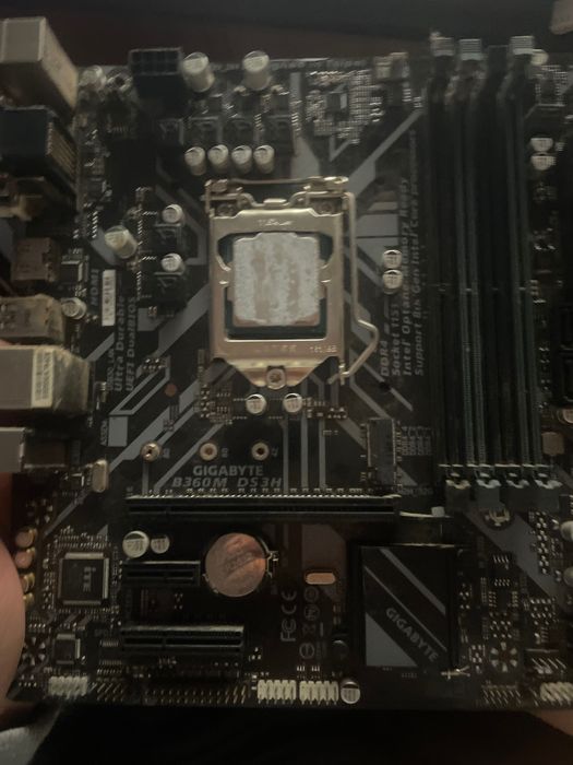 Vând plăci video intel core