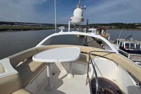 Fairline 40 phantom yachts луксозна яхта