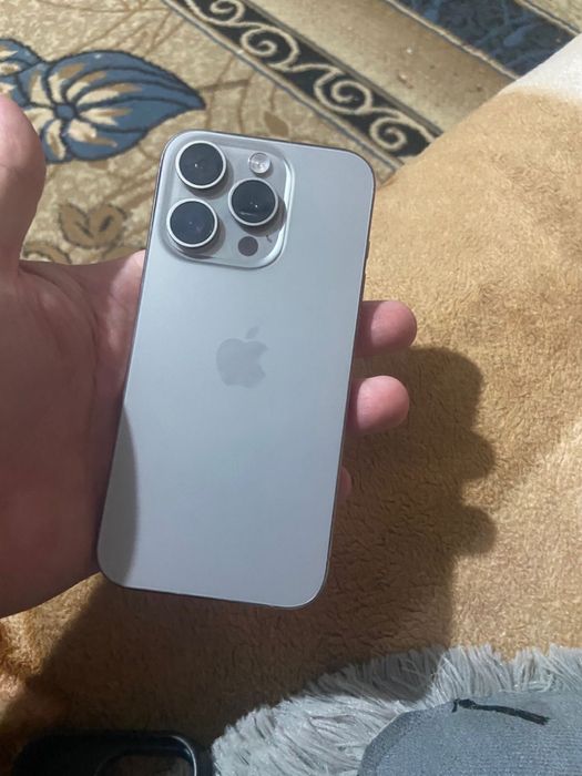 Продам айфон 15 про