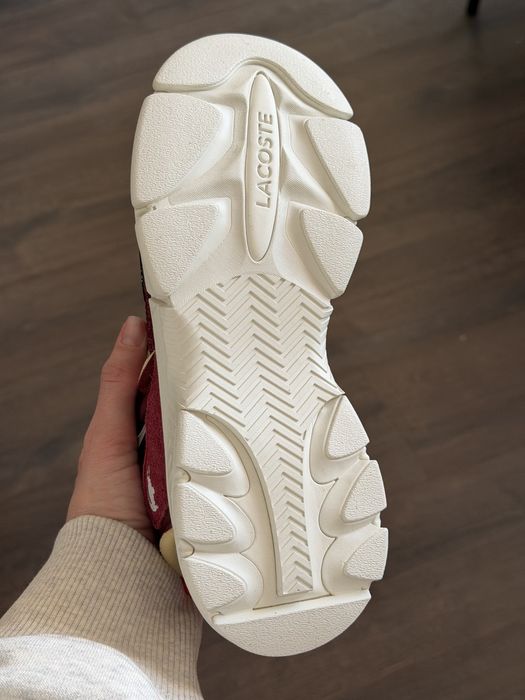 Женские кроссовки Lacoste