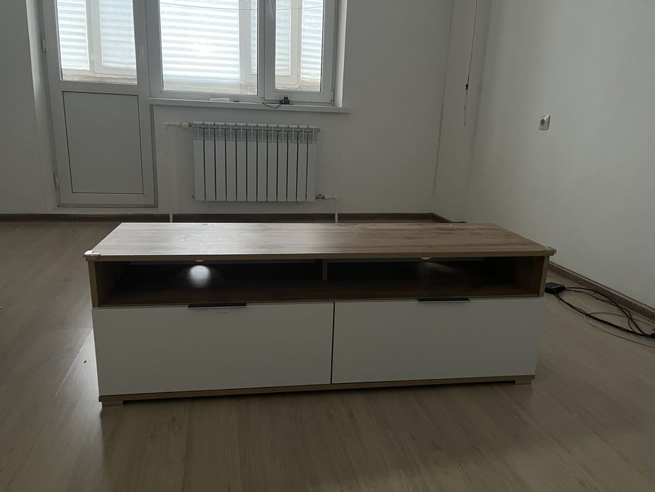 Напольная тумба под ТВ