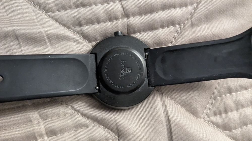 Часы на батарейках