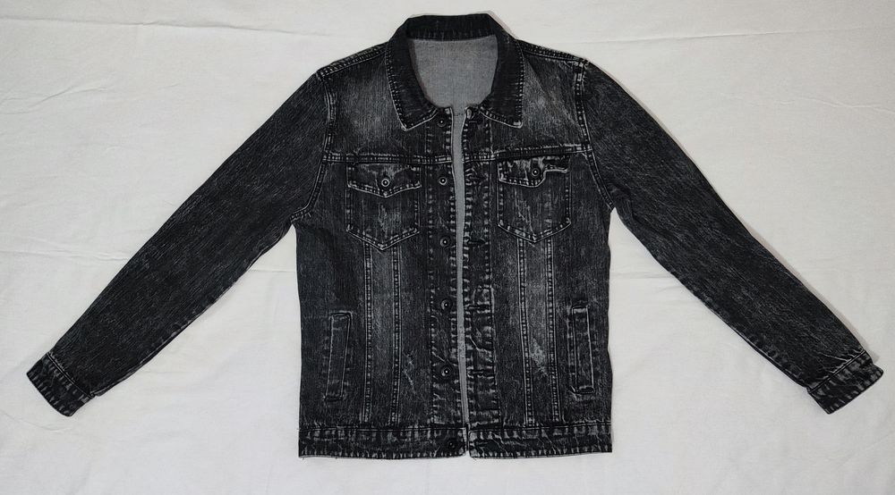 Джинсовая куртка