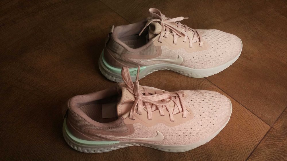 NIKE Odyssey React Particle Pink Размер EUR 39 / UK 5,5 дамски маратонки 145-13-S