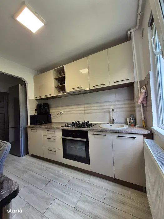 Apartament 3 camere, 61 mp, recent renovat, balcon, zona Grigore Alexa — fotografia 3
