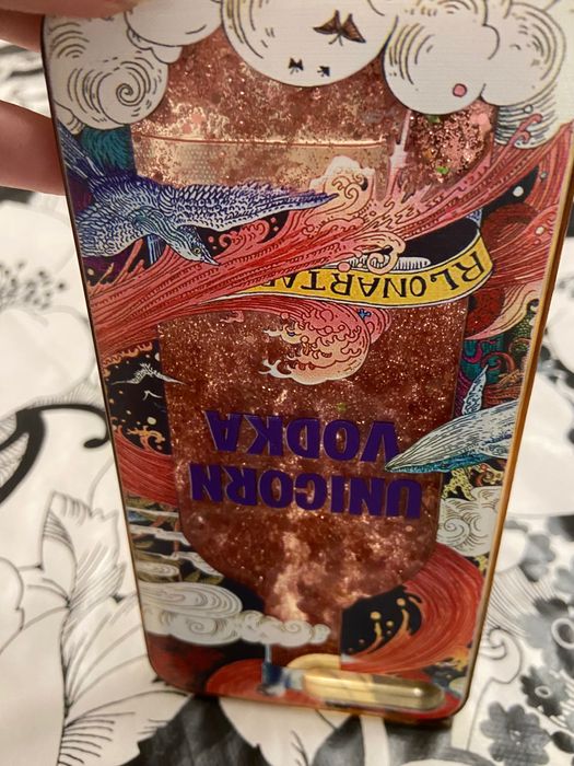 Калъф за mini IPad и за IPhone 8+ и 14