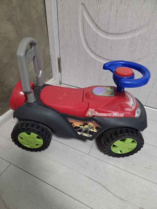 Детска музикална кола за бутане