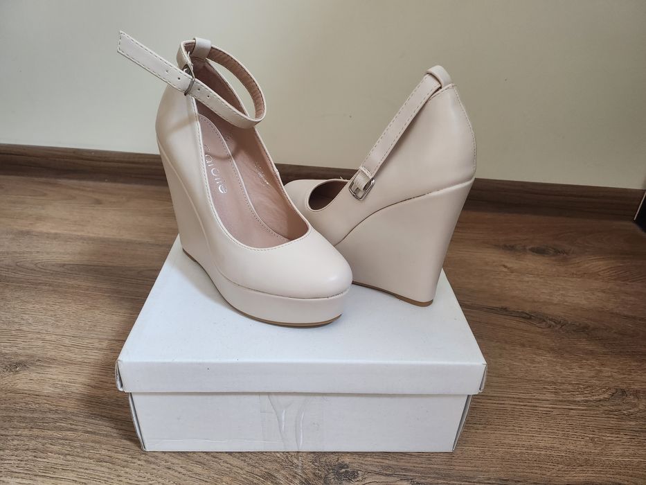 Чисто нови обувки